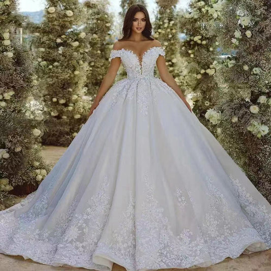 Off-the-shoulder Slim And Simple Wedding Dress