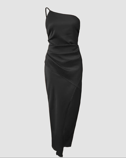 Solid-color One-shoulder Pleated Slit Dress