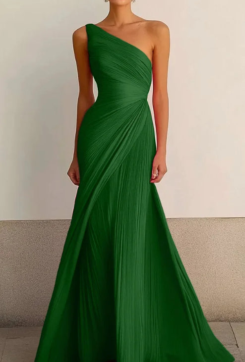 One-shoulder pleated long dress, flowing tight dress