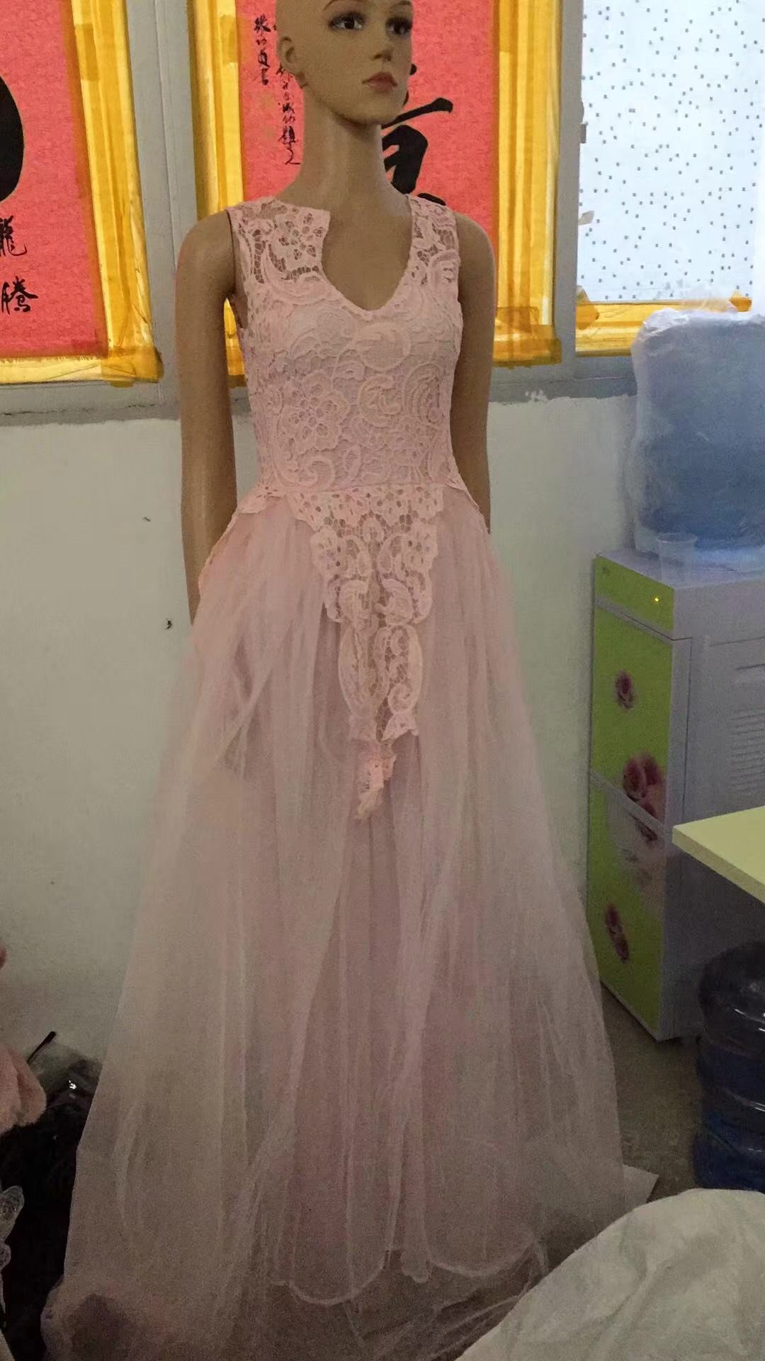 Sweetheart Lace Ball Gown Wedding Dress - 3D Floral Tulle Bridal Gown.