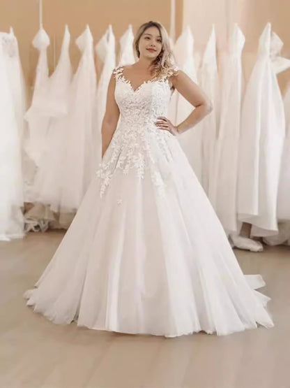 Large Size Bridal White Mesh Wedding Dress Embroidered