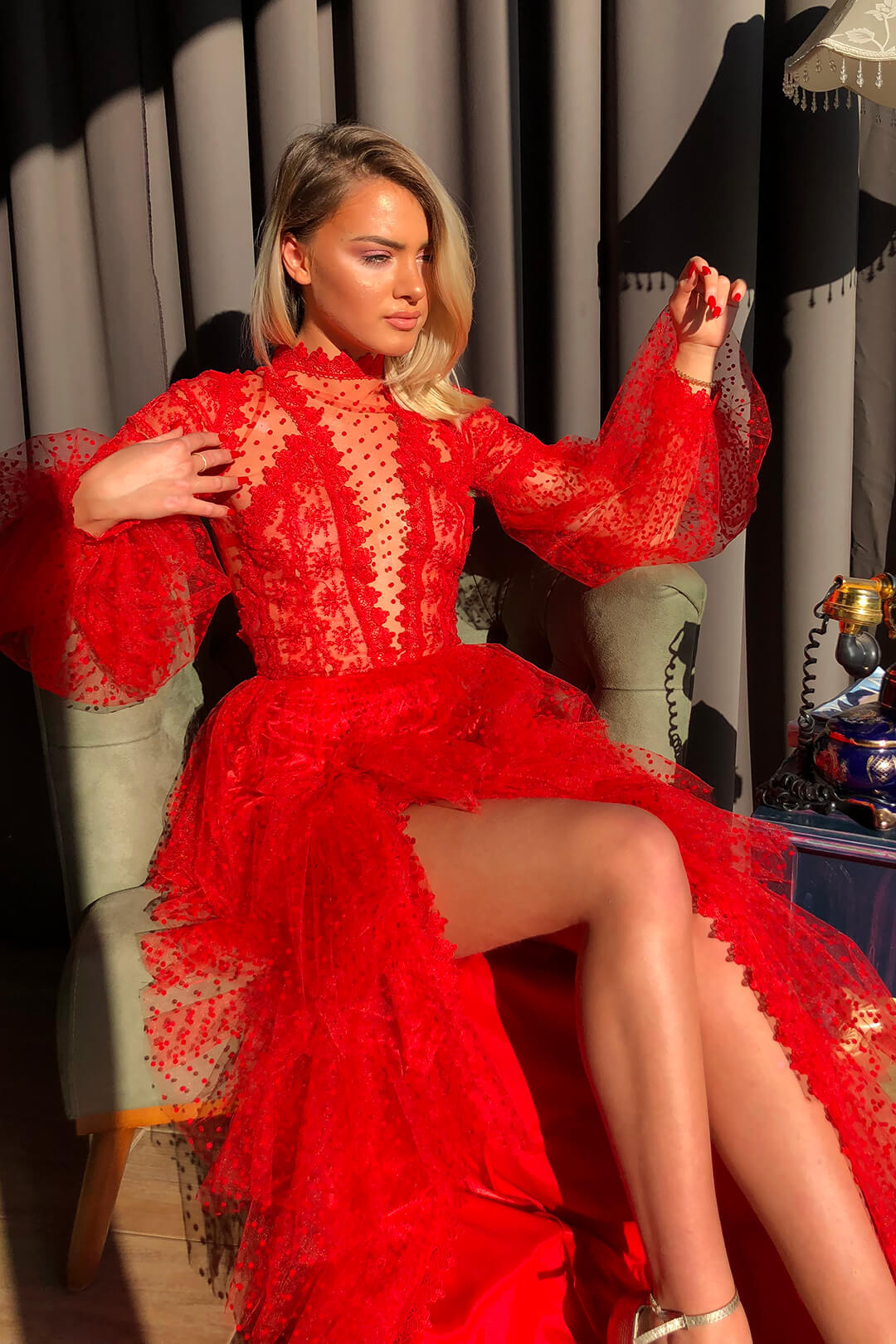 Women's Stand-alone Sexy Mesh Long-sleeved Evening Dress
