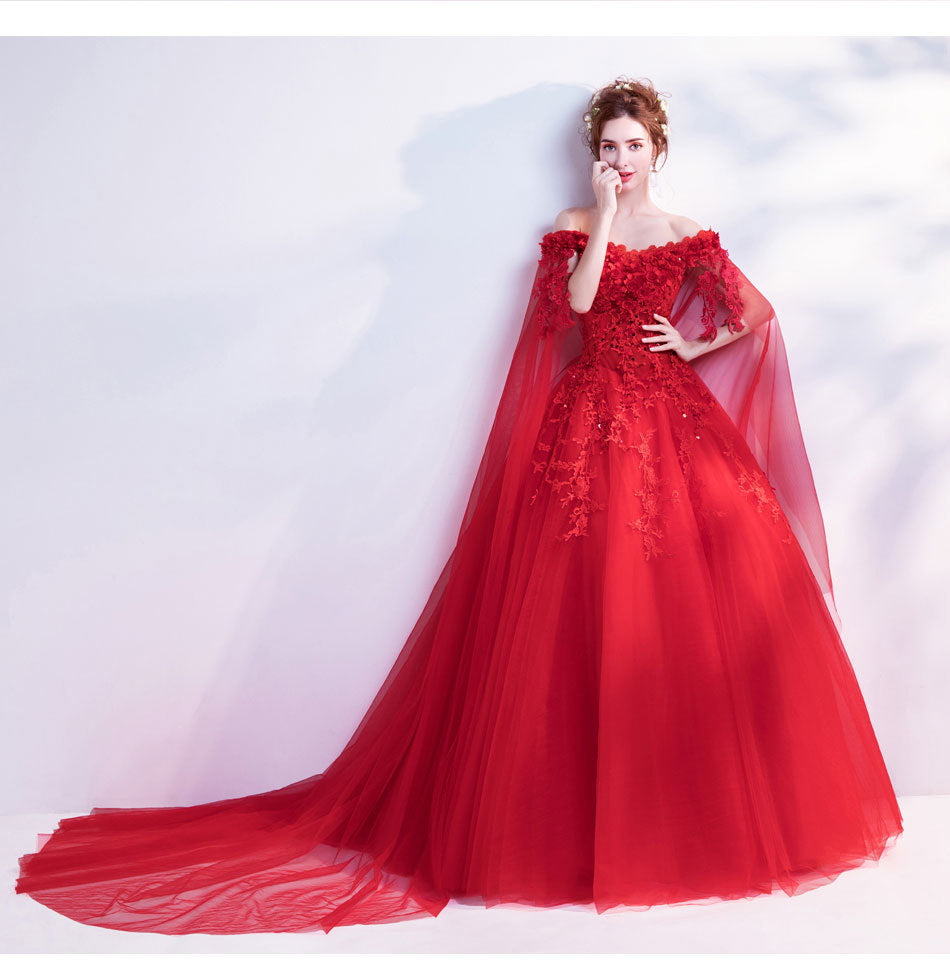 Long-sleeved Red wedding dress