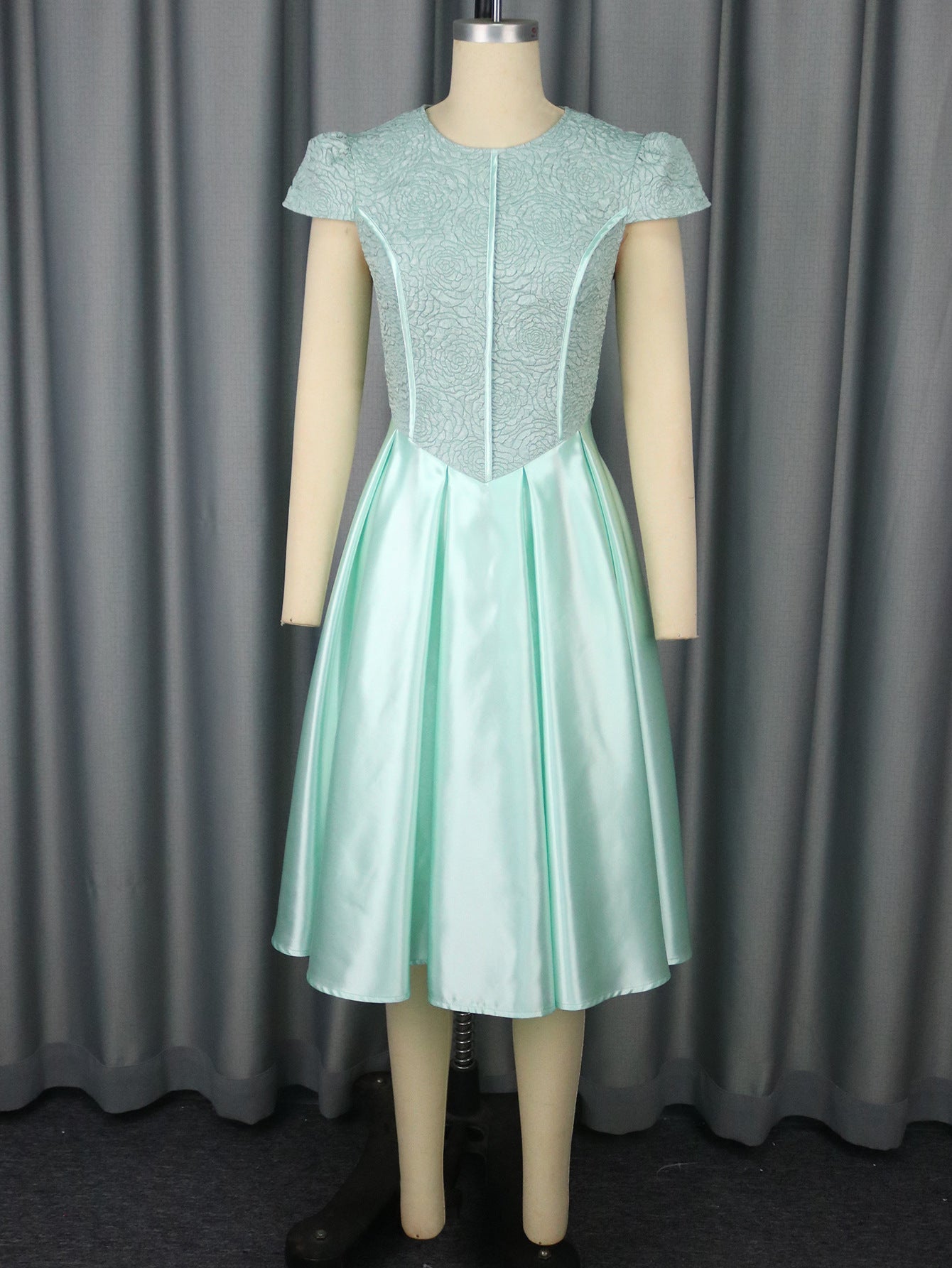 Summer Round Neck Rose Jacquard Bridesmaid Dress