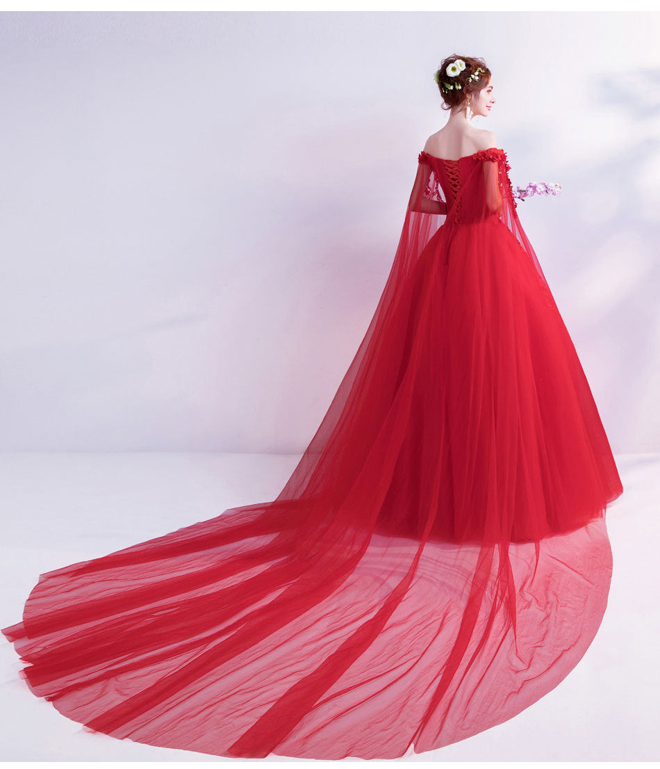 Long-sleeved Red wedding dress