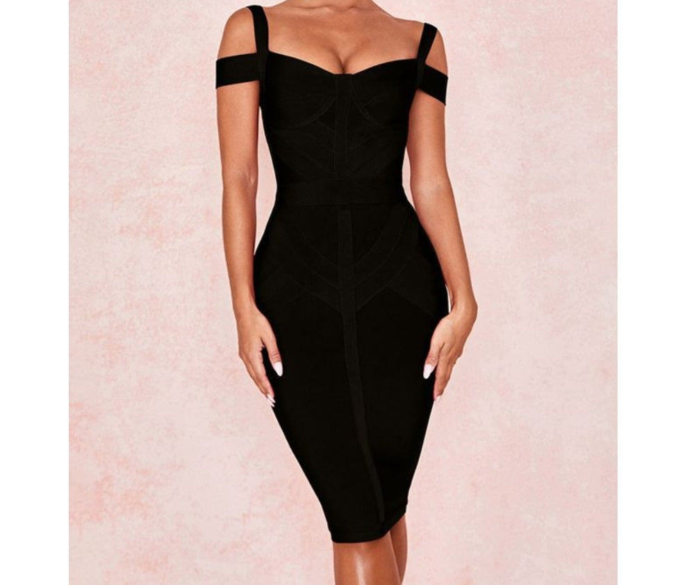 Strapless shoulder tight dress