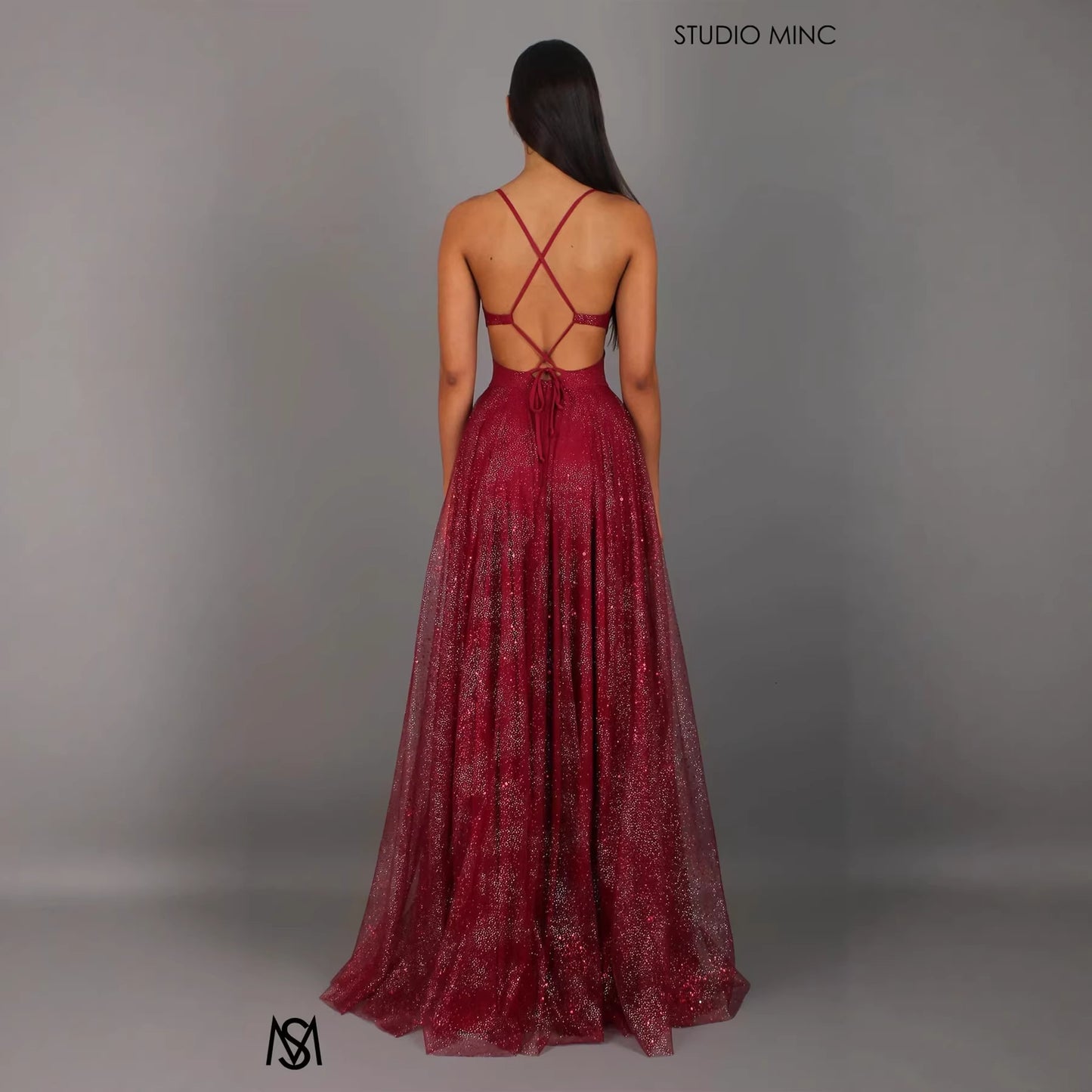 Womens Sleeveless Strapless Maxi Dress With A Flared Hem