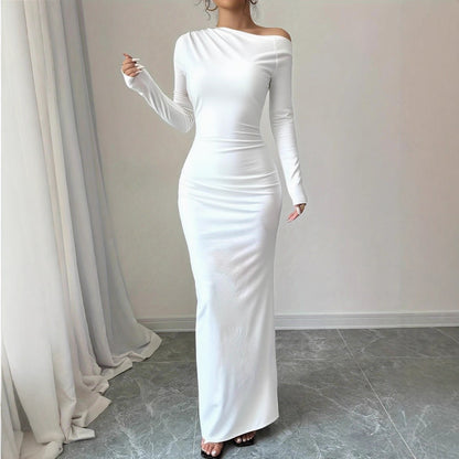 Sleek Long-sleeved Solid-color Dress That Hugs