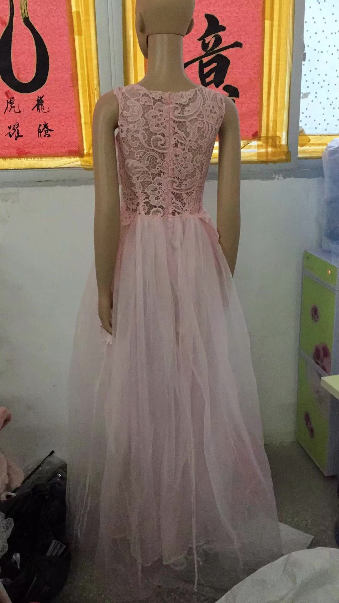 Sweetheart Lace Ball Gown Wedding Dress - 3D Floral Tulle Bridal Gown.