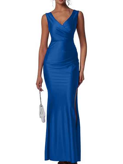 Elegant Solid-color Satin Dress With A Slit