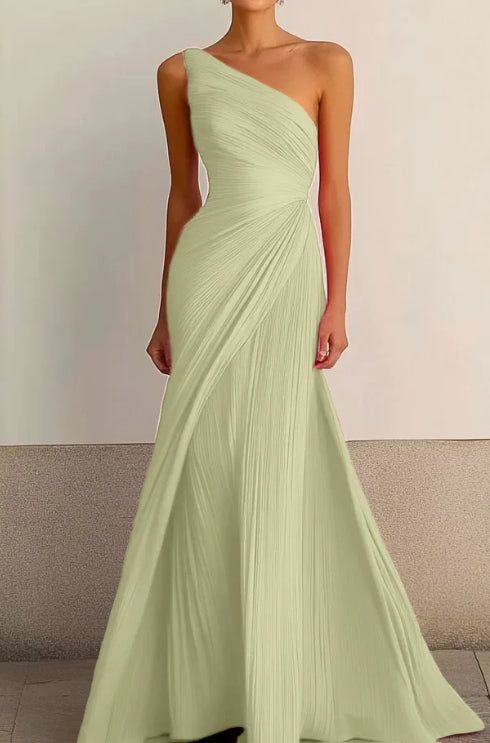 One-shoulder pleated long dress, flowing tight dress