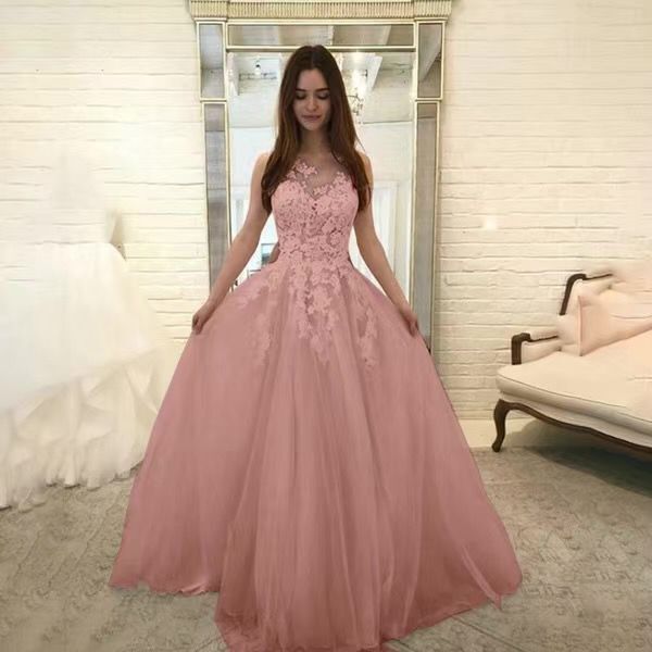 Sweetheart Lace Ball Gown Wedding Dress - 3D Floral Tulle Bridal Gown.