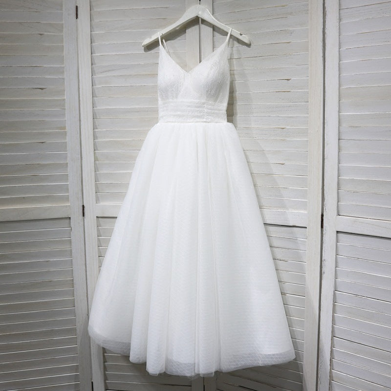 White A-Line Tulle Wedding Dress - Lace V-Neck Mid-Length Bridal Gown
