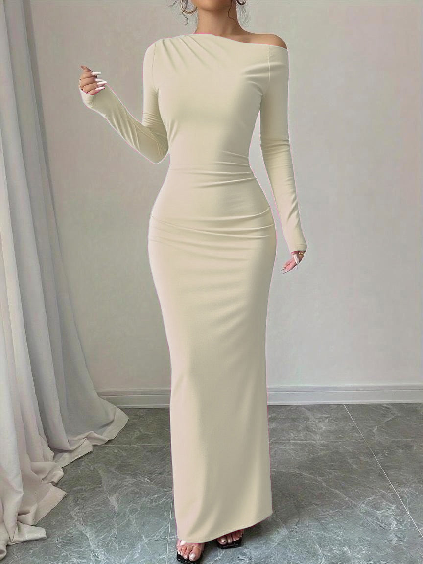 Sleek Long-sleeved Solid-color Dress That Hugs