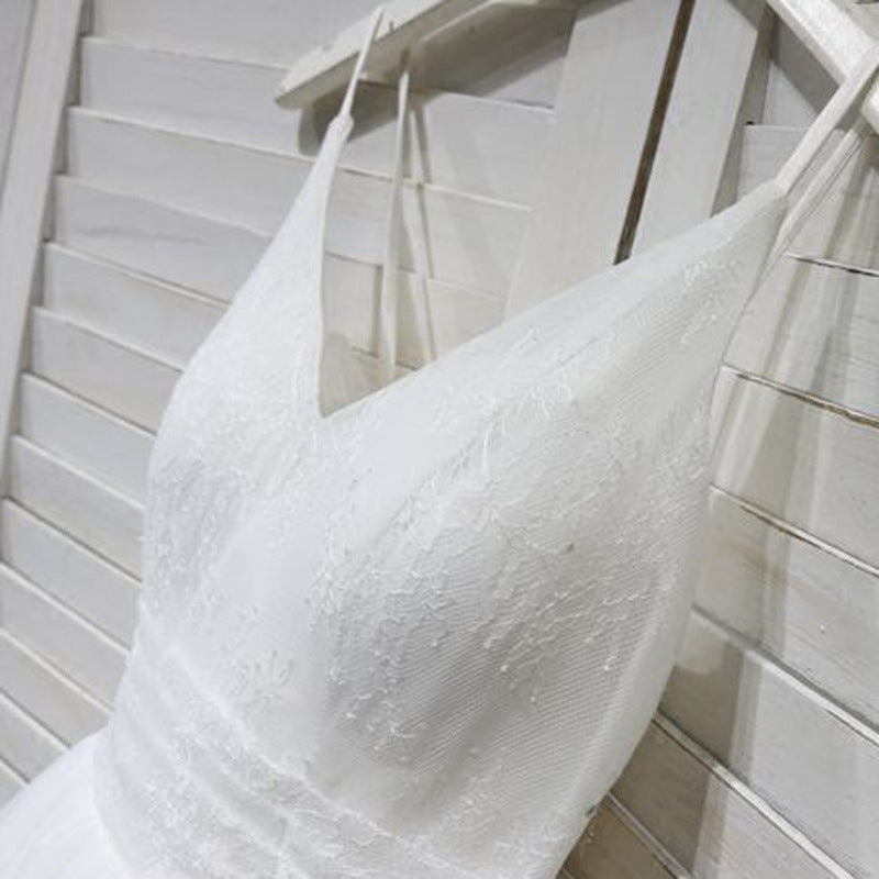 White A-Line Tulle Wedding Dress - Lace V-Neck Mid-Length Bridal Gown