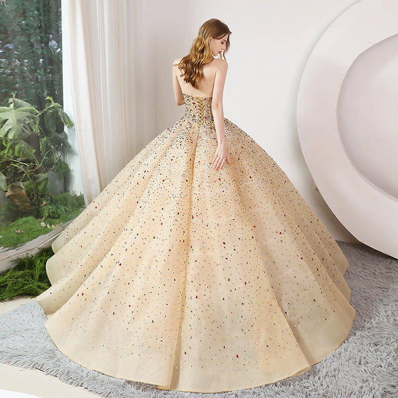 Romantic Botanical Lace Bridal Dress | Chic Sheer Illusion Sweetheart Gown.