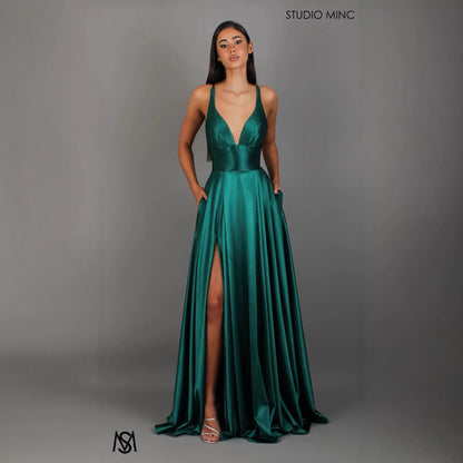 Women's Strap Solid Color V-Neck Formal Bridesmaid Dress