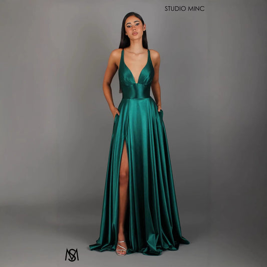 Women's Strap Solid Color V-Neck Formal Bridesmaid Dress